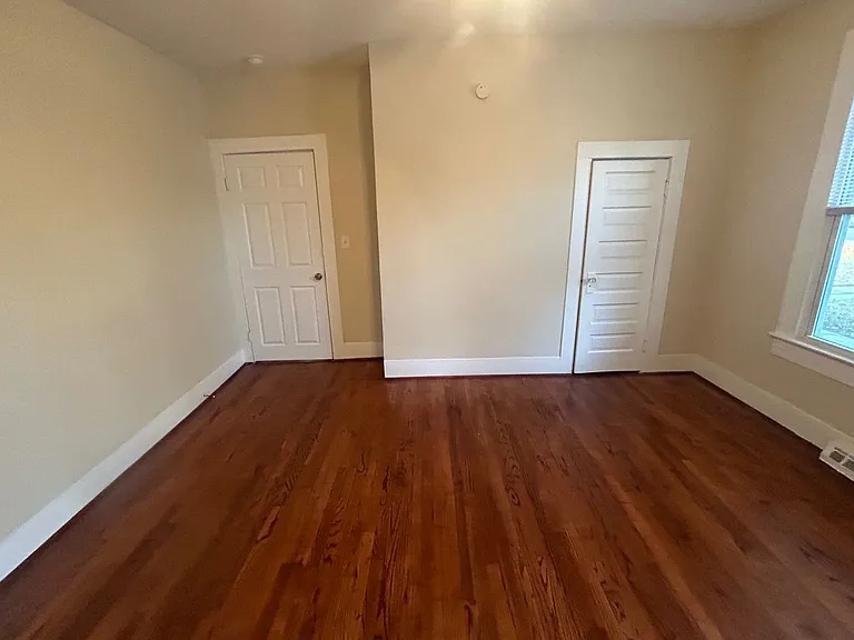 1506 Charlton St — Photo 20
