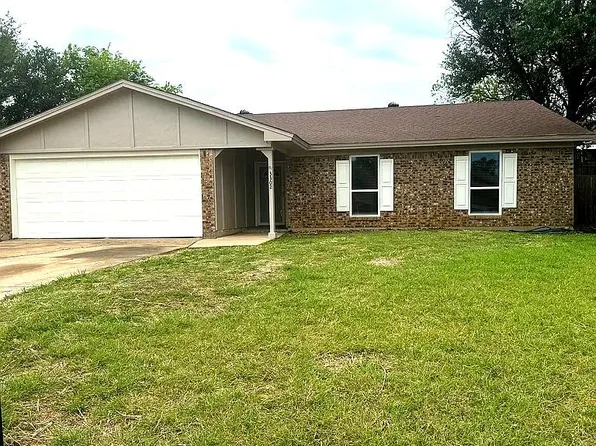 3302 Andrea Dr, Arlington, TX 76014