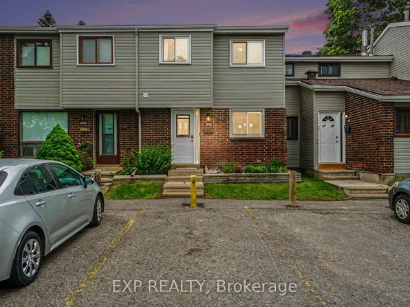 2030 Kelden Cres #35, Ottawa, ON K1B 4X9