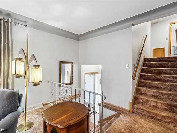 5th image of 7018 Parkland Dr