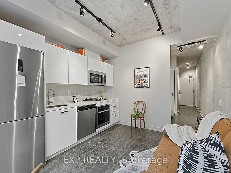 39 Brant St #416 — Photo 13