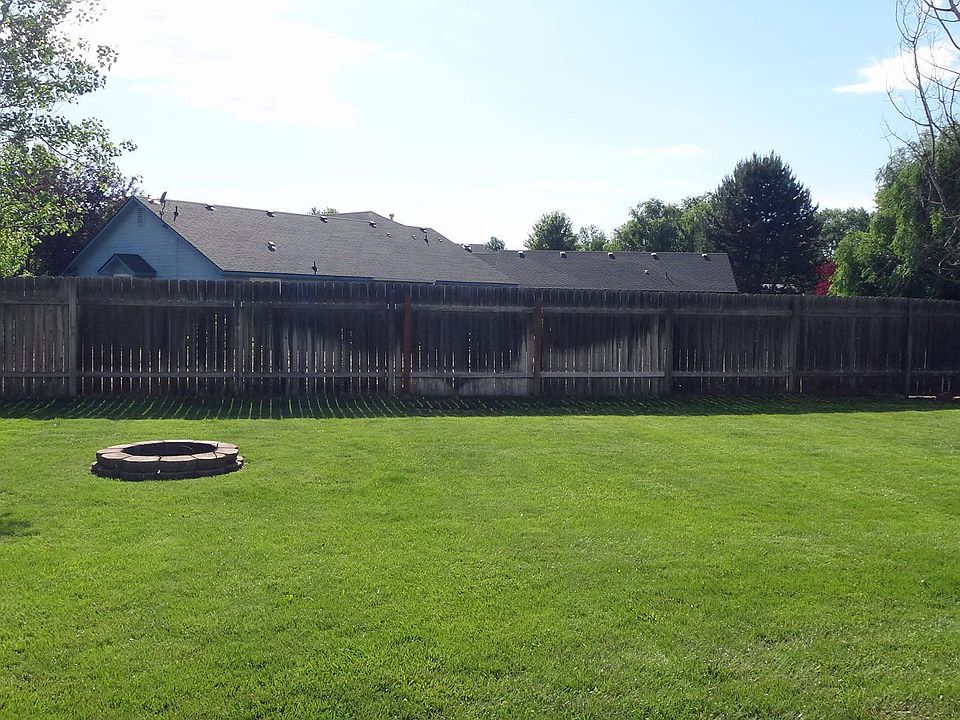 2nd image of 827 S Pelican Way