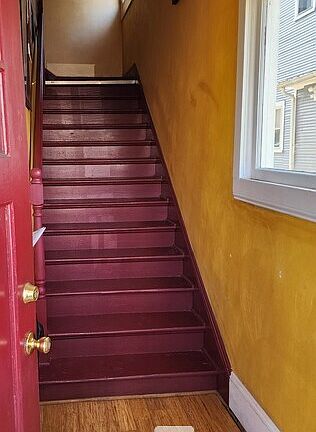 3rd image of 1006 Campbell Ave SW #B
