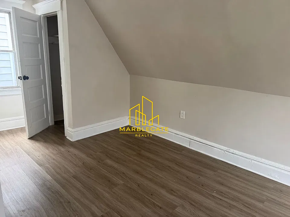 307 Avon Ave #33