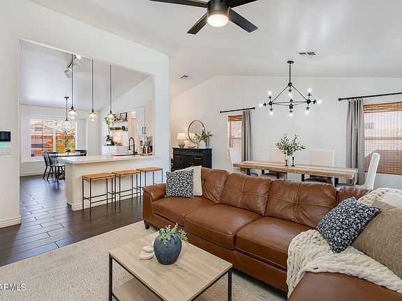 5th image of 1143 S LARKSPUR Street