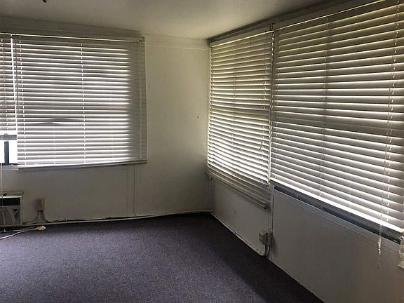 4th image of 2219 Kingfisher Way
