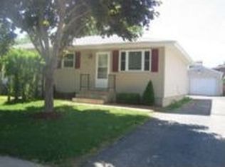 2024 42nd St NW, Rochester, MN 55901