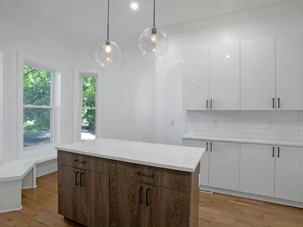 52 Brinkerhoff Street image 27 of 39