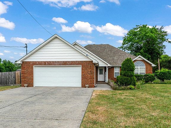 3rd image of 3101 Lamura Ln