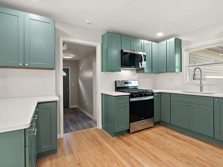 11920 S 74th Ave — Photo 14