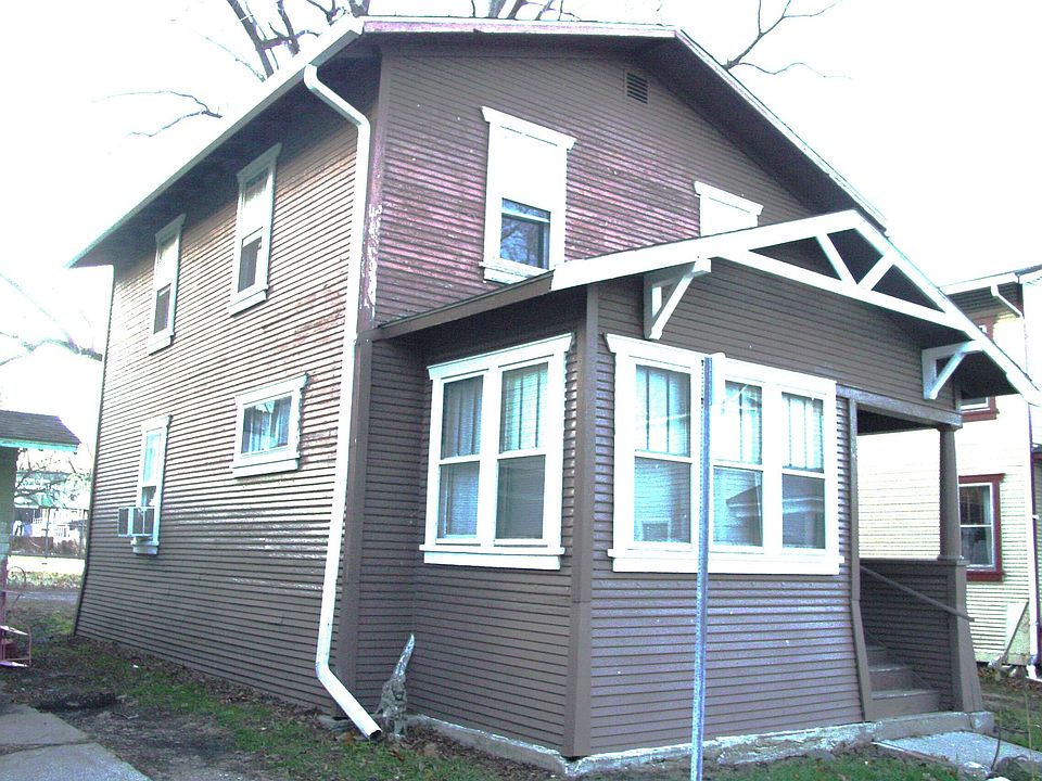 2nd image of 219 Old Orchard Pl