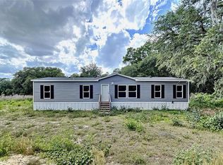 5012 W Knights Griffin Rd, Plant City, FL 33565