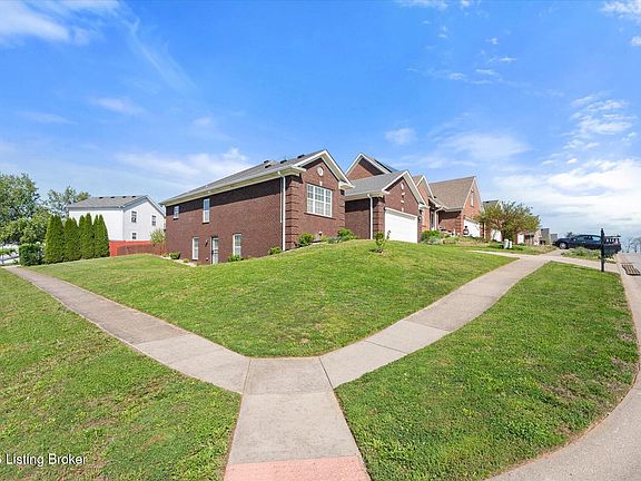 4th image of 6120 Hudson Creek Dr