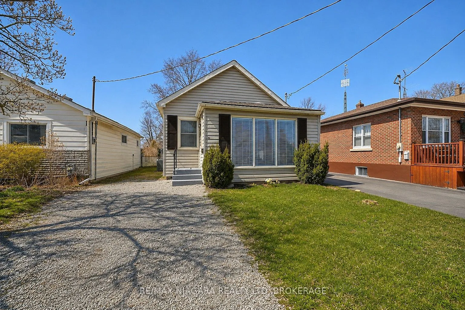 3 bed, $2,500 — Photo 1