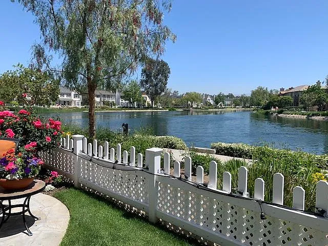 27032 Edgewater Ln — Photo 23