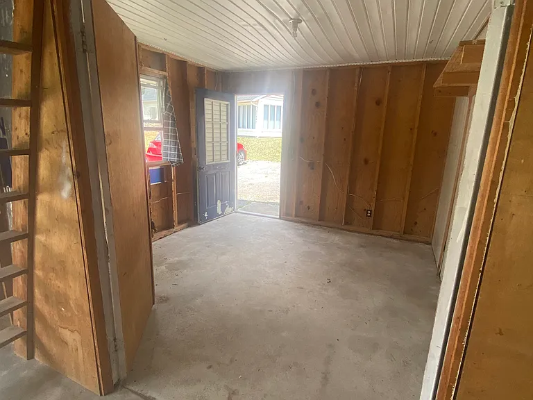 31245 Mohican Dr — Photo 41
