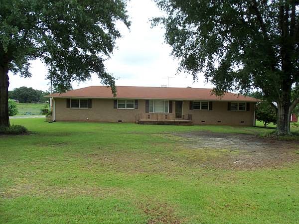 Front of Home Showing Porch