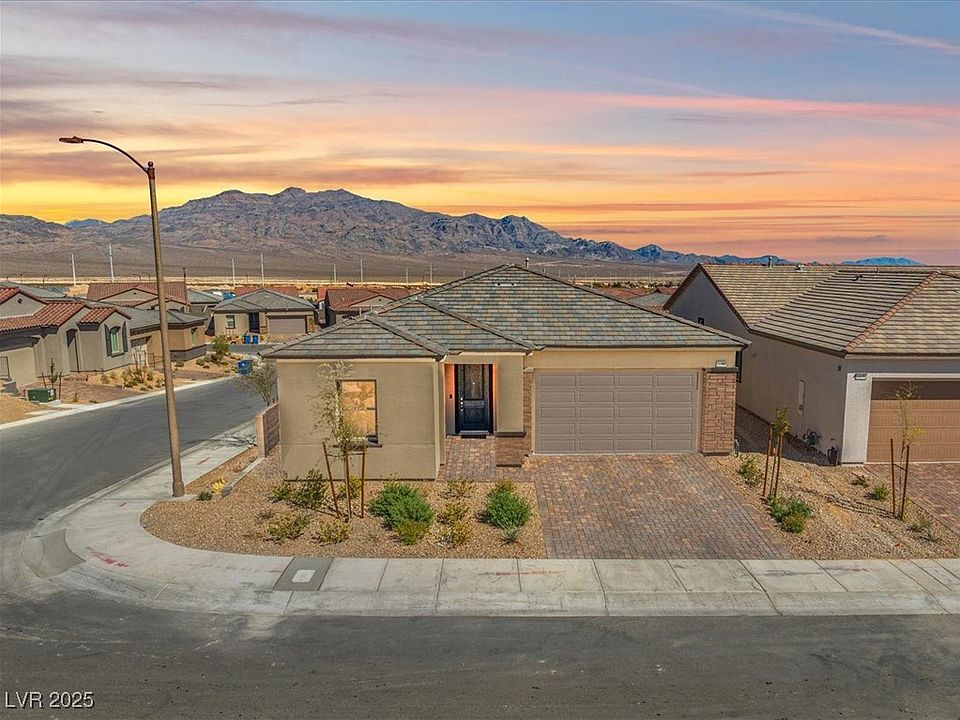 スケートボード hinatasakuhana 10186 Zeta Tucana St, Las Vegas, NV 89143 | MLS #2692464