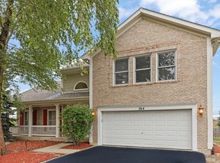 764 Springbrook Ln, Bolingbrook, IL 60490