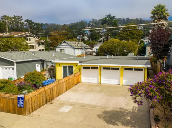 569 571st Avenue Alhambra, El Granada, CA 94018