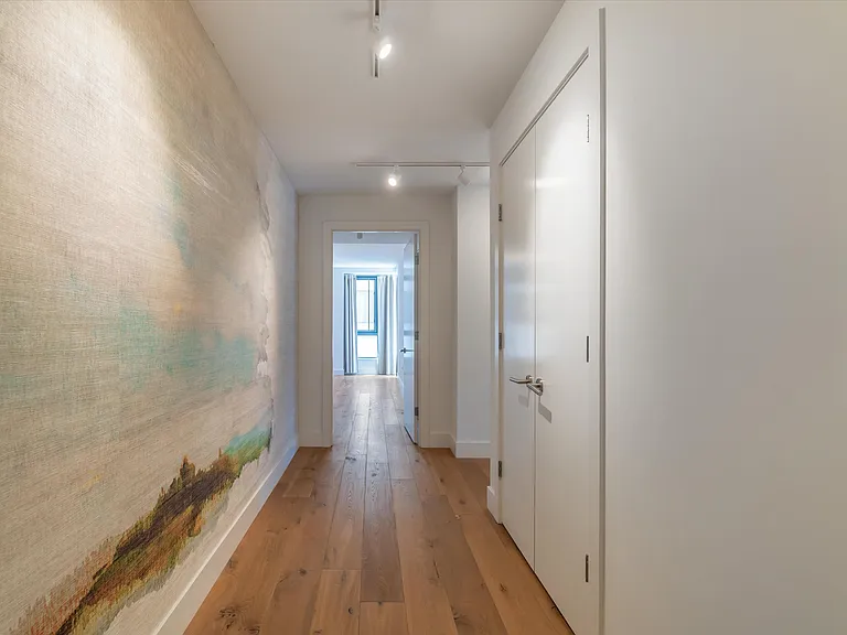 1450 Franklin St #505 — Photo 3