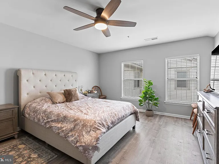 206 Remington Ct — Photo 15