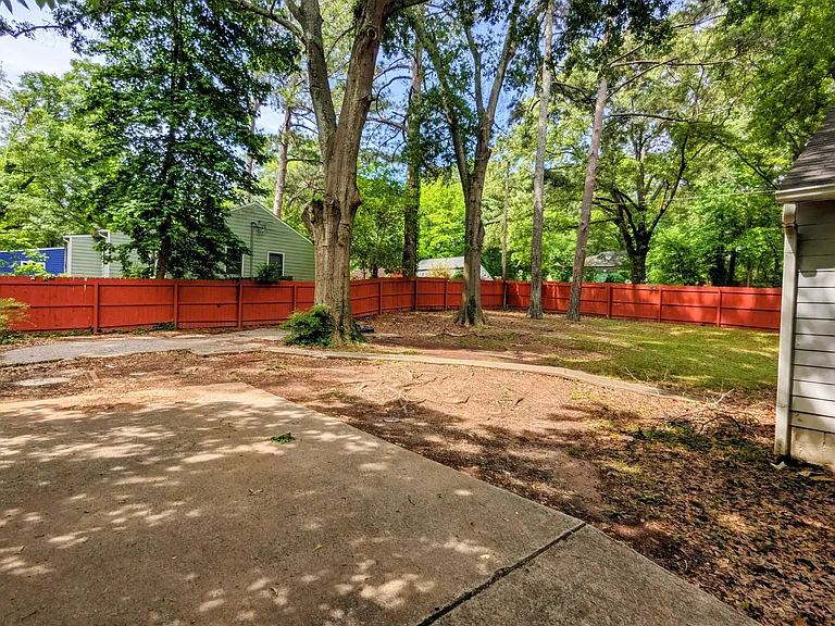 1272 Almont Dr SW — Photo 15