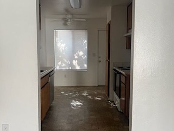 2nd image of 4424 White Ln #A