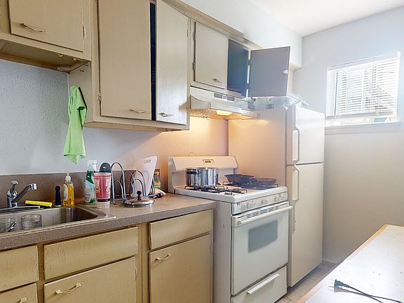 4th image of 1849 Richmond Ave APT 44