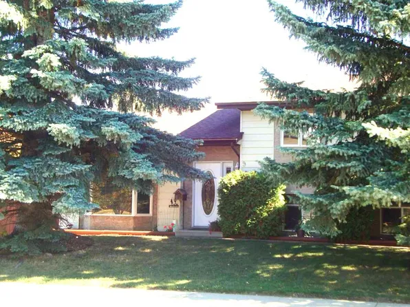9 W Ray Ave, Red Deer, AB T4P 3B9