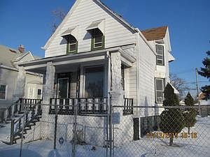 1st image of 6755 S Damen Ave