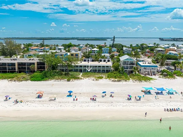 2310 Gulf Dr N #104, Bradenton Beach, FL 34217