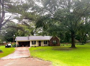 113 Stewart St, Derma, MS 38839