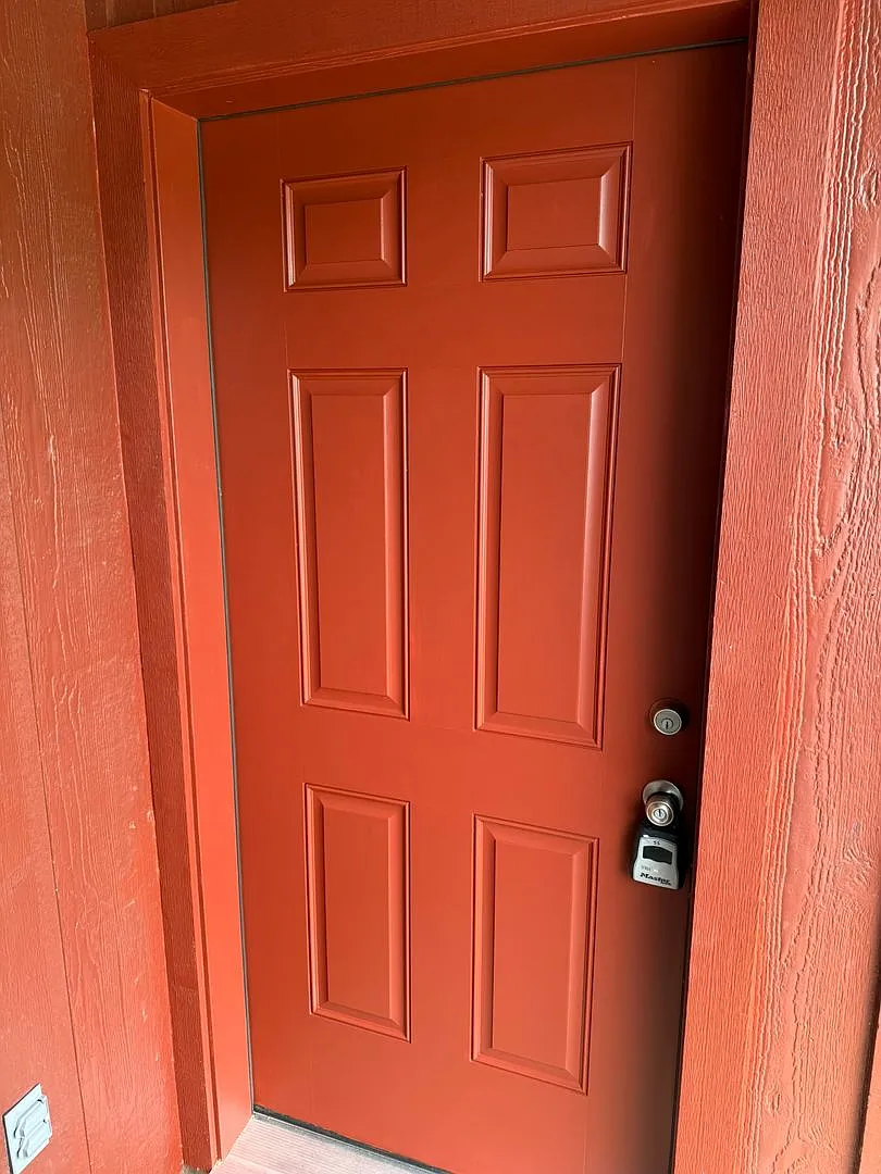 Move In Special!! Three Bed/One Bath Home/Freshly Painted/Fenced Yard — Photo 2