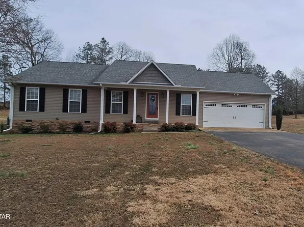 328 Valley Dr, Lexington, TN 38351