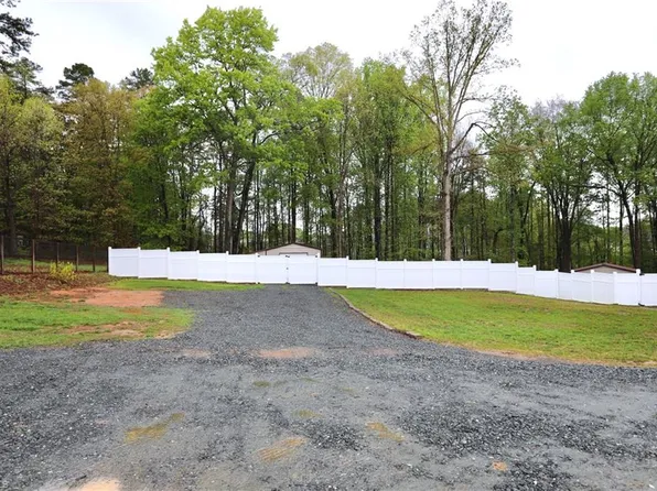 122 Royal Kings Ct #1, Winston Salem, NC 27127