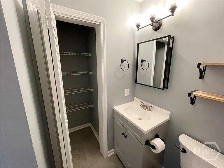 119 Mustang Dr — Photo 23