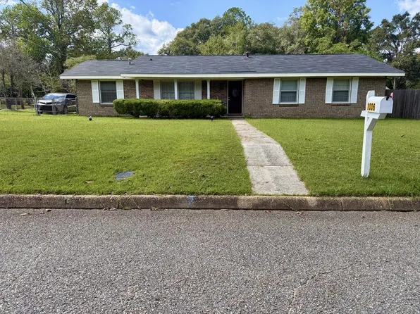 1006 Crestline Dr, Dothan, AL 36301