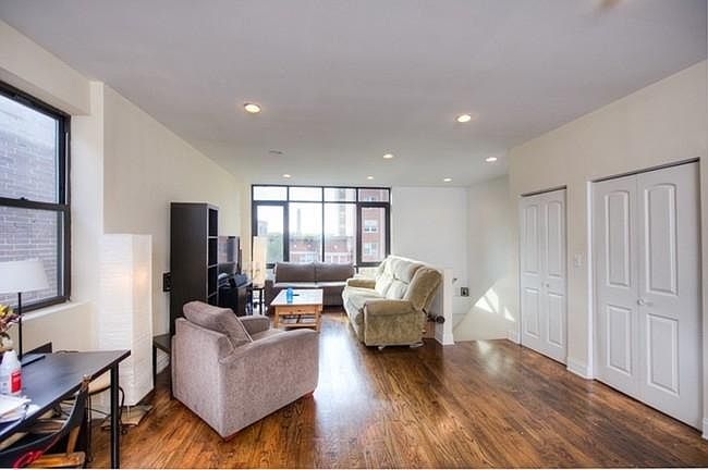 1st image of 5731 N Winthrop Ave #G