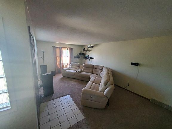 2nd image of 5880-5882 Saranac Dr