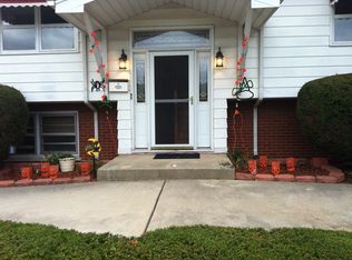 4540 W 99th St, Oak Lawn, IL 60453