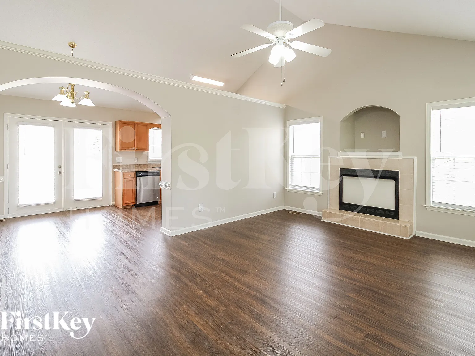 3 bed, 2.0 bath, 2154 sqft, $2,270 — Photo 3