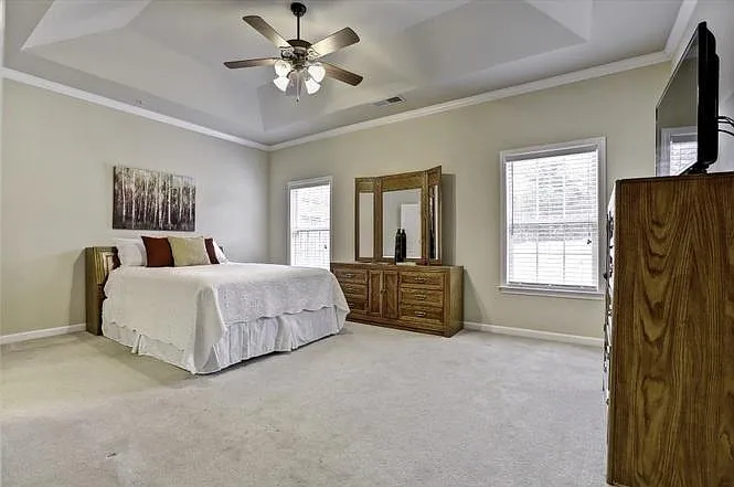 2310 Callaway Ct — Photo 5