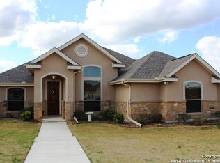 124 Jessica, La Vernia, TX 78121