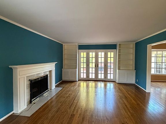 5th image of 36 Augusta Ln