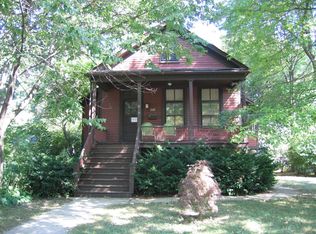 819 Greenleaf St, Evanston, IL 60202