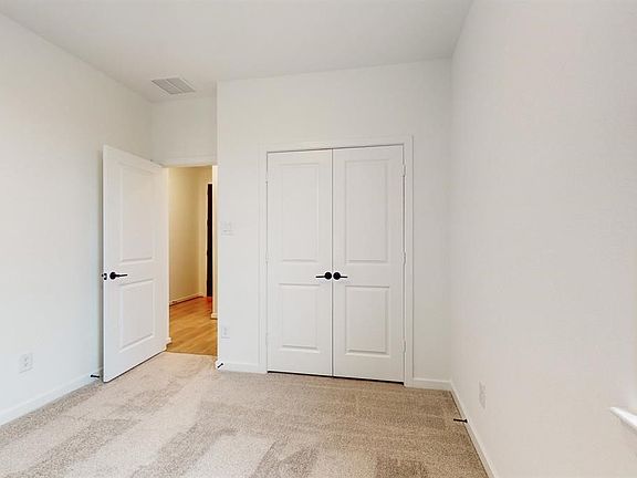 4th image of 21815 Sunshine Cove Ln #21815