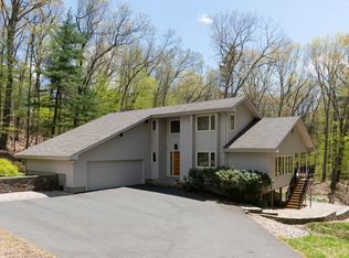 45 Pine Hill Rd, Avon, CT 06001