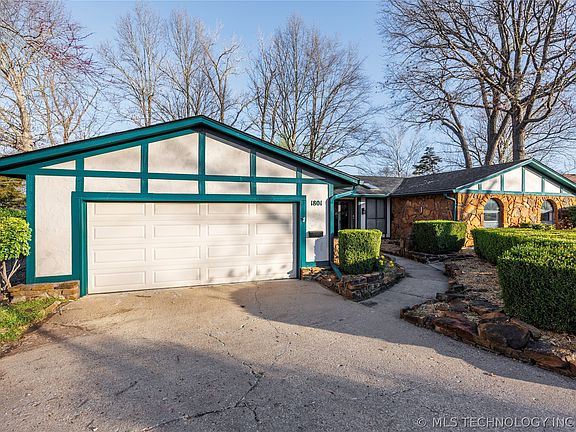 5th image of 1801 Rolling Hills Pl