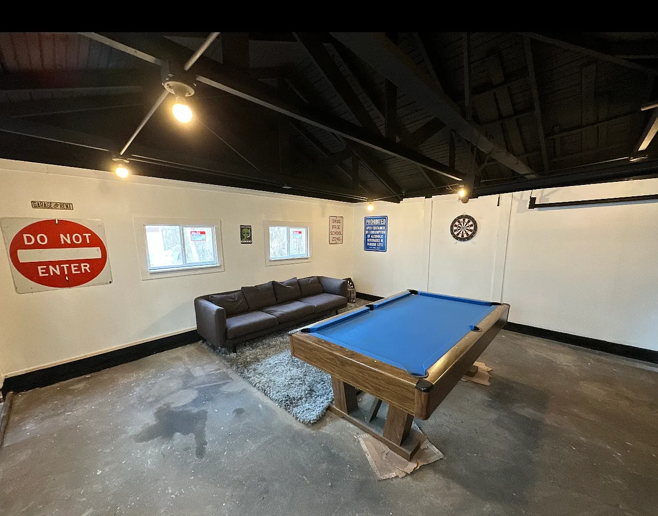 6 bed, $9,400 — Photo 2